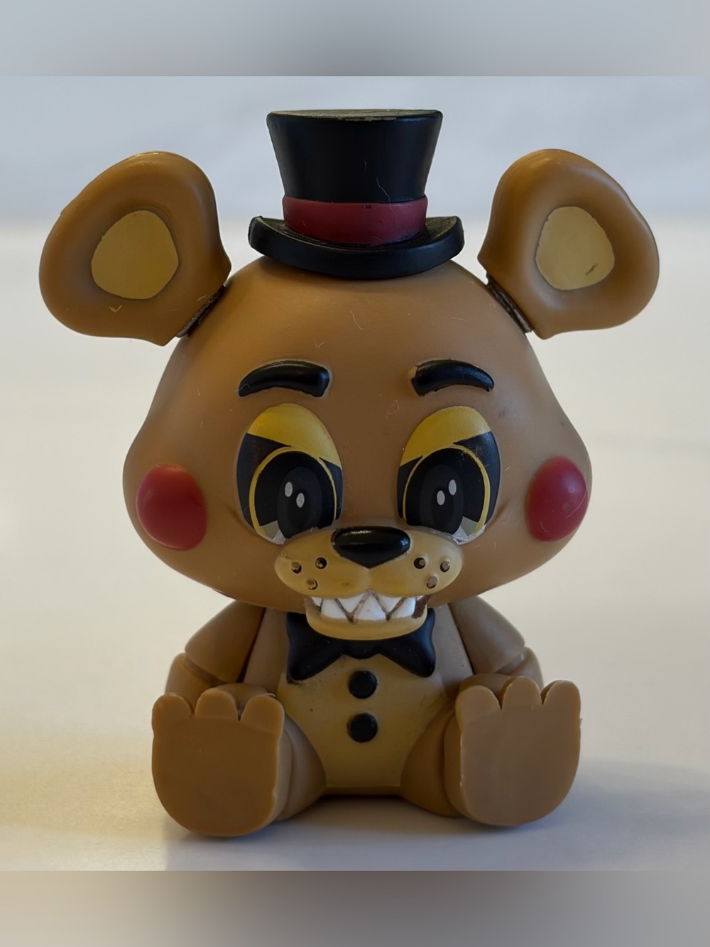Five Nights at Freddy's Mystery Minis Sitting Brown Freddy Figure 2016